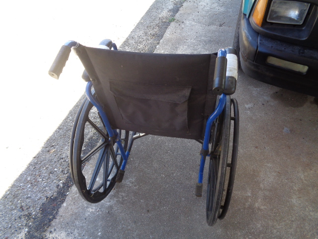 Drive Wheelchair BLS18FBD-SF